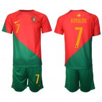 Portugalsko Cristiano Ronaldo #7 Domáci Detský futbalový dres MS 2022 Krátky Rukáv (+ trenírky)